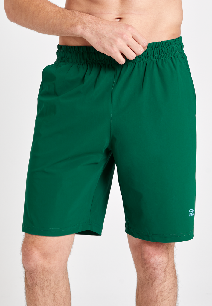 Jungen & Herren Tennis Shorts lang, tannengruen von SPORTKIND